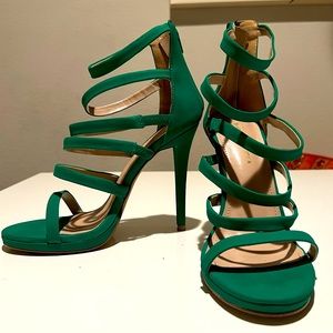Green Strappy Heels Size 8.